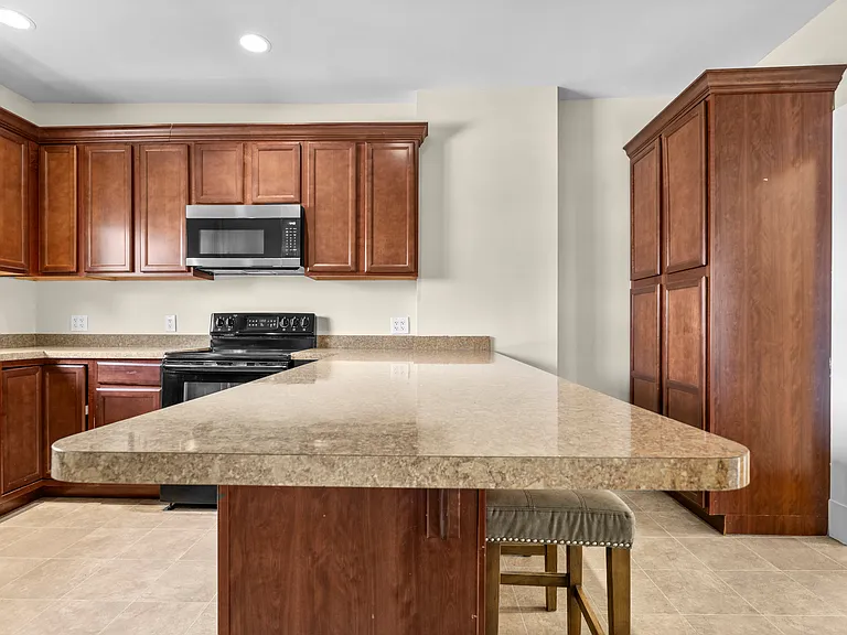 89 Bell St #89 — Photo 3