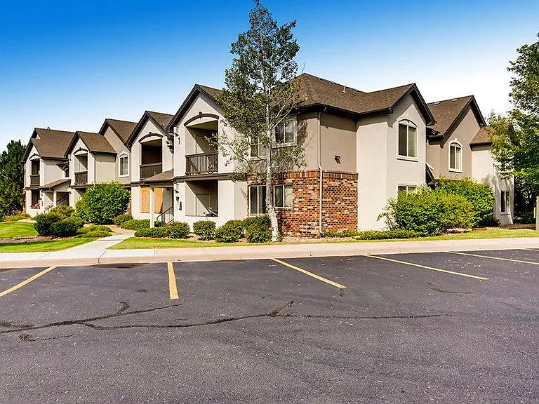 Allure Apartments — Photo 32