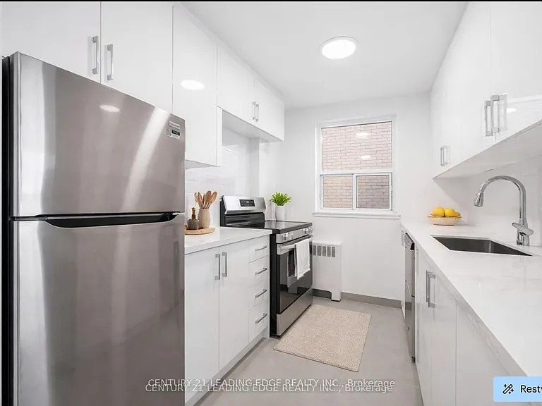 103 Avenue Rd #501 — Photo 4