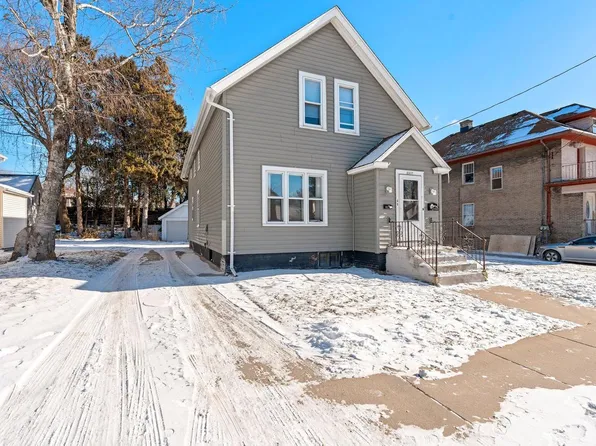 1617 South 10th STREET, Manitowoc, WI 54220