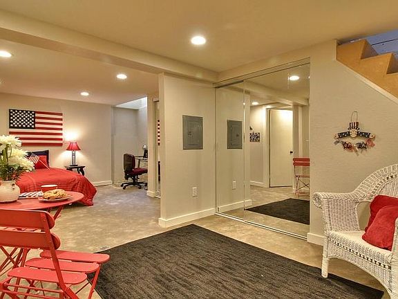 2nd image of 471 N San Pedro St