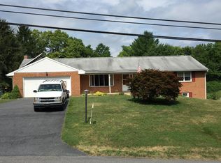 4048 Lisburn Rd, Mechanicsburg, PA 17055