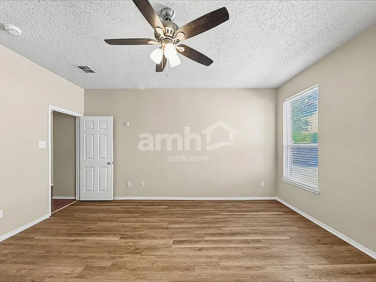 1417 Pine Ridge Rd — Photo 13