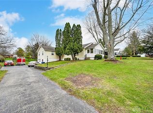 1628 Uplands Dr, Springfield, OH 45506