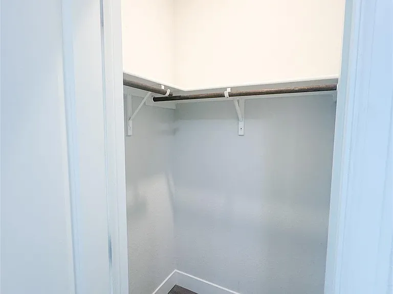 133 Patrick Herndon Dr — Photo 15
