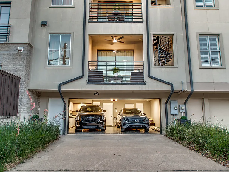 3633 Brown St — Photo 40