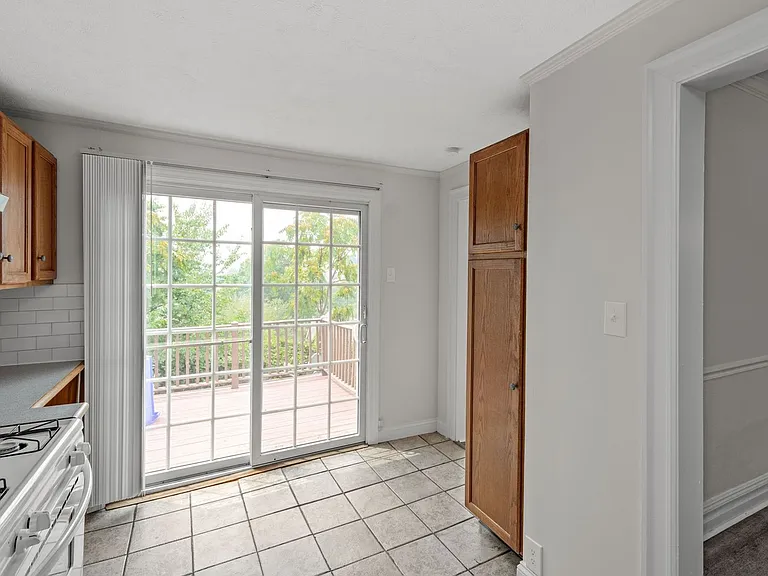 38 Beltzhoover Ave — Photo 6