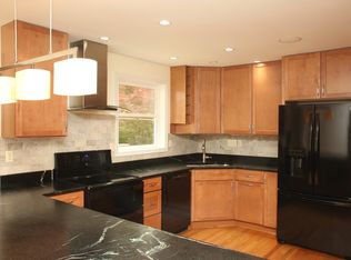 110 Warren Ln, Charlottesville, VA