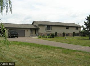 1051 Moon Glow Rd, Hudson, WI 54016
