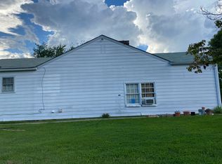 1957 Darnell Rd, Salem, VA 24153