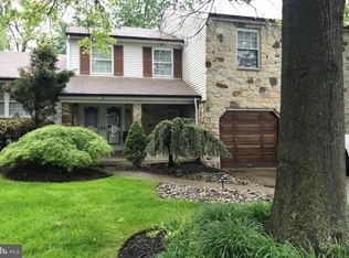 2 Wembley Dr, Mount Laurel, NJ 08054