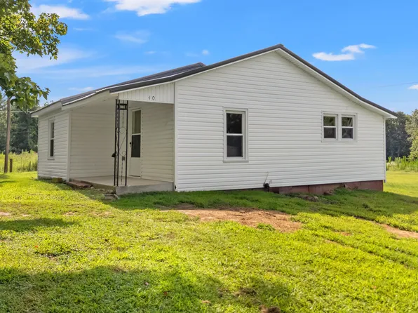 40 Edwards Rd, Irvine, KY 40336