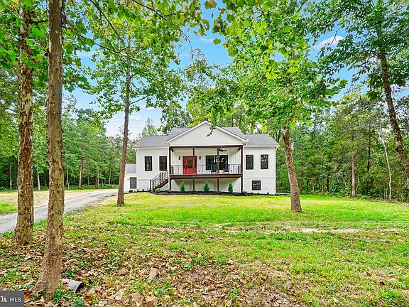 2nd image of 9653 Woodbrook Ln