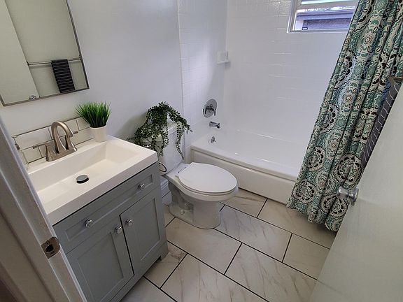 5th image of 4787 E Pacific Coast Hwy APT 8
