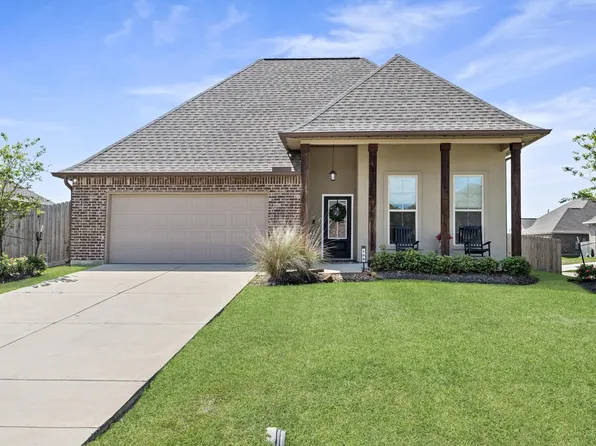 100 Hayden Ln, Bridge City, TX 77611