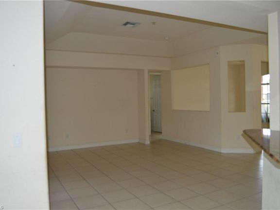 5th image of 751 Halsey Ave