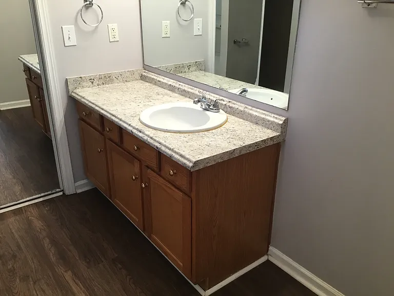 38 Sandy Pointe Dr — Photo 17