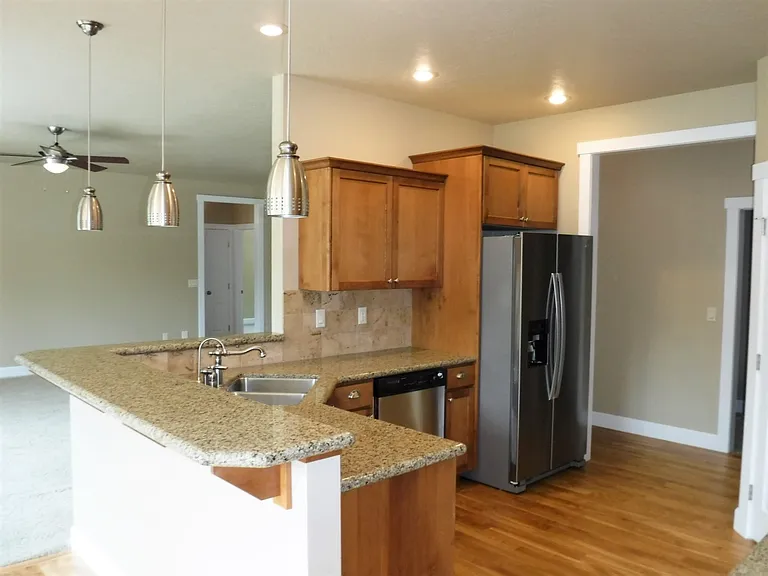 1505 E Daylesford Dr — Photo 5