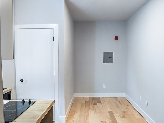 2nd image of 2121 E Dauphin St APT 6