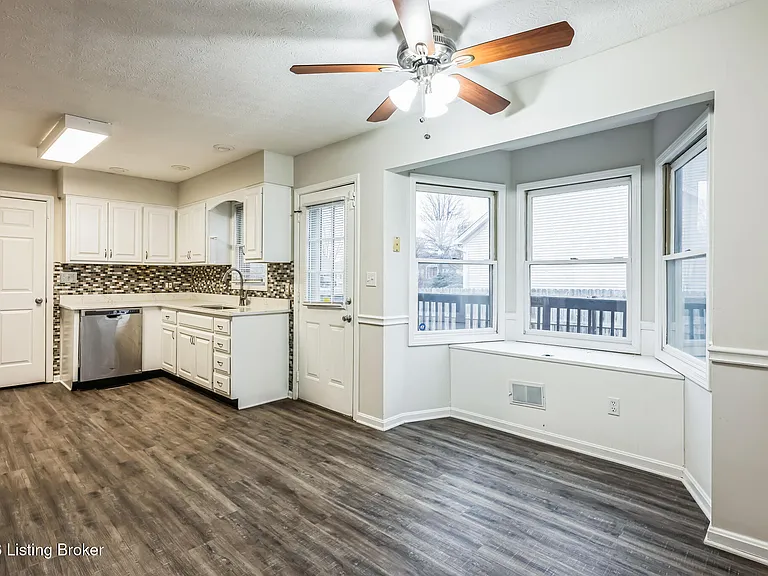 12024 Lavenia Ln — Photo 5