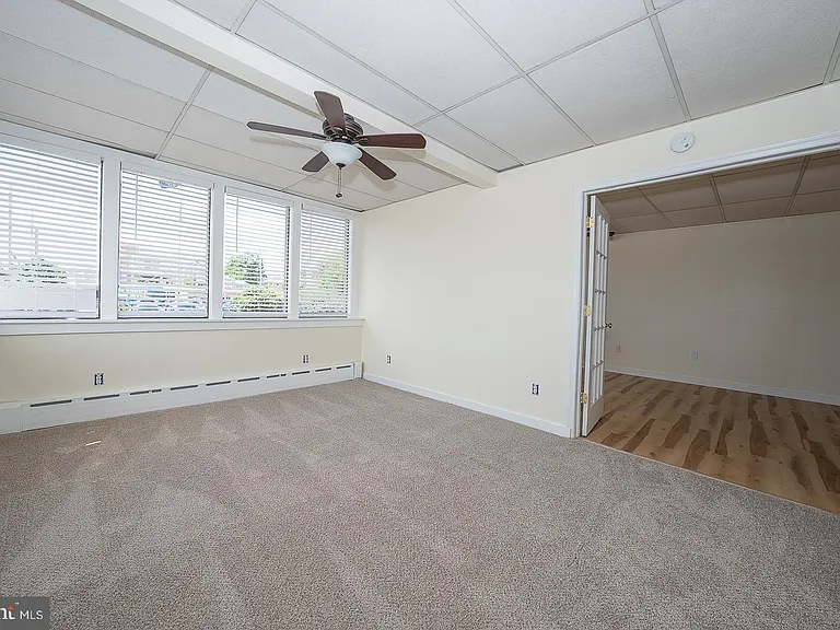 1 S Valley Rd #202 — Photo 14