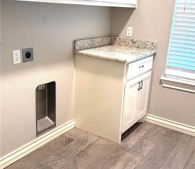 3734 Berkeley Dr — Photo 20
