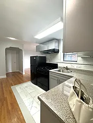 Rented by Chana Ofek, LREB