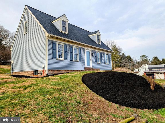 2nd image of 520 Pitney Rd