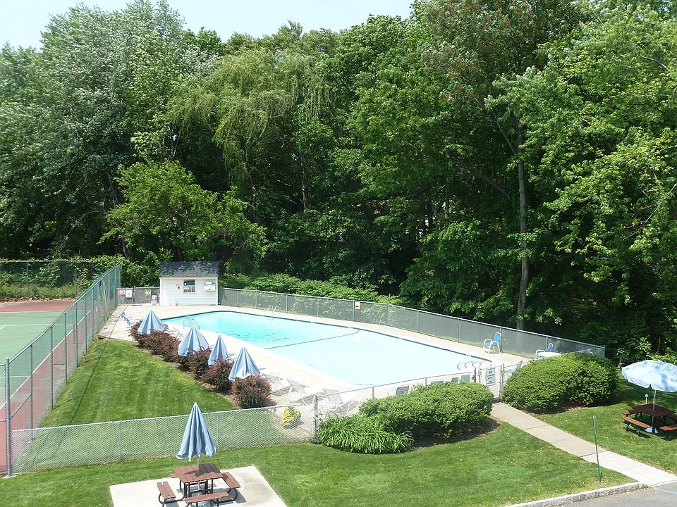 1st image of 550 Fairview Ave #214-5214