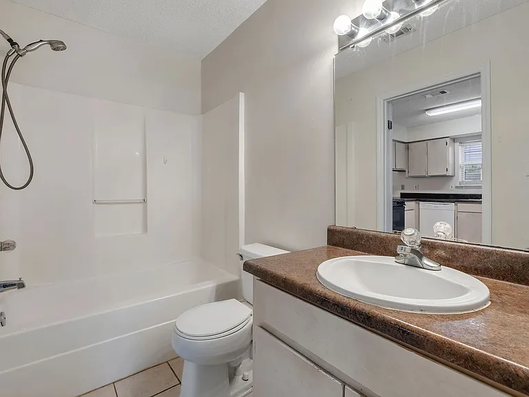 3056 Royal Palm Way — Photo 17