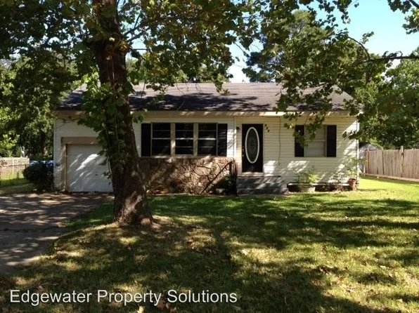 602 Bluebonnet Dr, La Marque, TX 77568