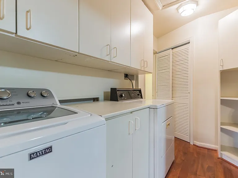 9702 Bellevue Dr — Photo 17