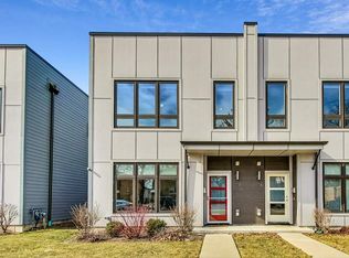 1114 Pitner Ave, Evanston, IL 60202