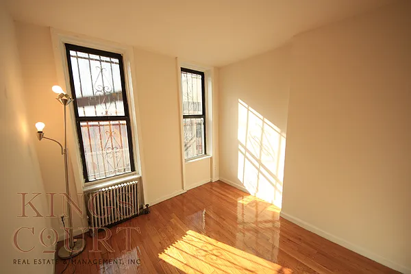 Rented by Kings Court Real Estate | media 10