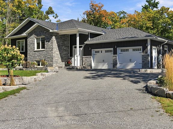 2nd image of 322 Elbow Point Rd