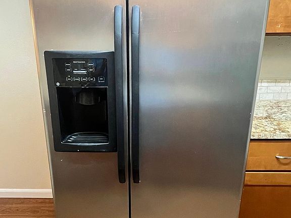 4th image of 4500 Sherwood Ln APT 17