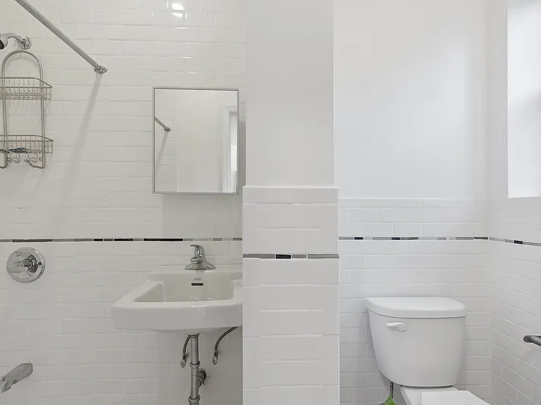 47 Delancey St #105 — Photo 5