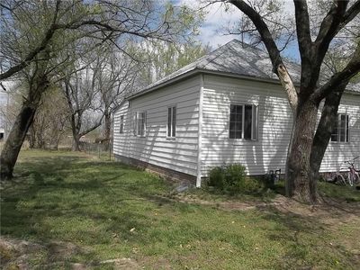 214 Watermelon Rd, Thayer, KS, 66776