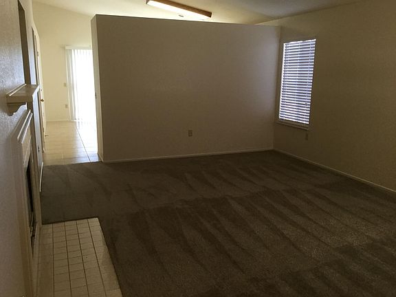 5th image of 2173 Carnation Ave