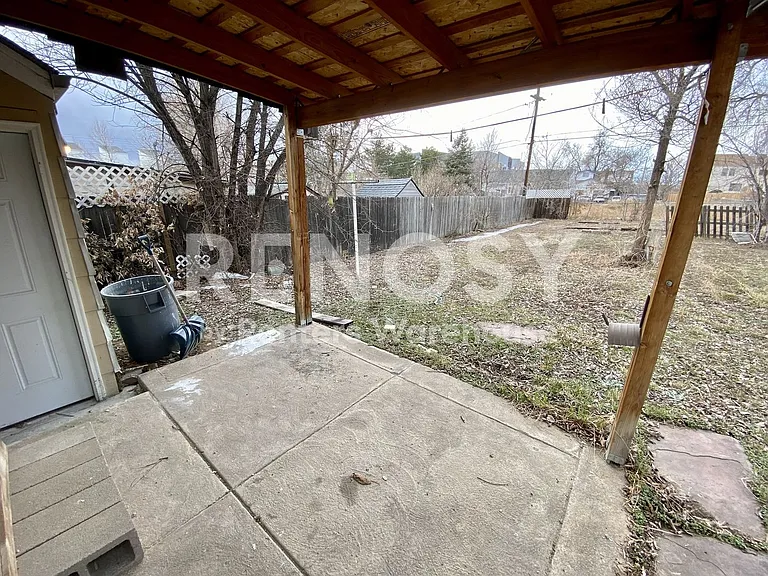 1263 Ames St — Photo 9