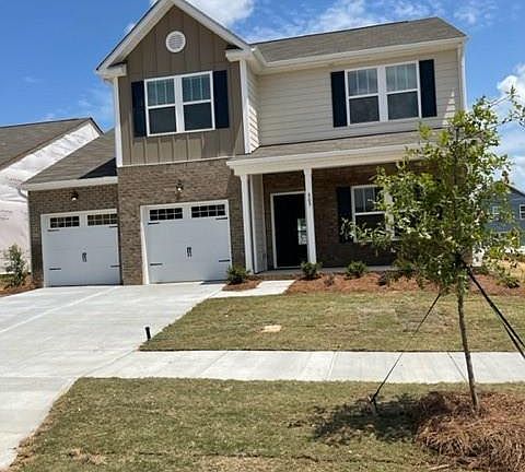 2nd image of 809 Alexander Commons Dr #34