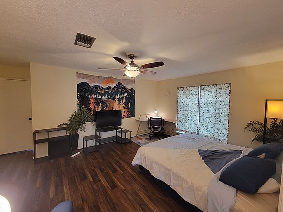 3rd image of 3811 Glenheather Dr