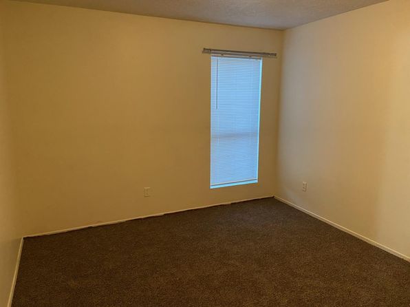 7506 Pennsylvania Ln NE APT B