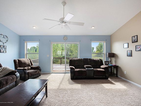 3rd image of 4258 Black Cherry Ln