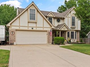530 Northpoint Ave, Liberty, MO 64068