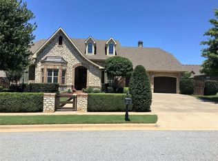 3702 E Monte Vallo Mnr, Fayetteville, AR 72764