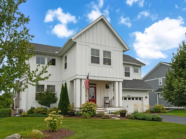 12562 Foxhill Ave N, Hugo, MN 55038