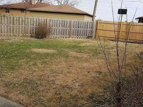 Privacy fence all around