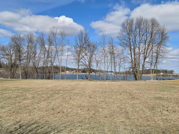 96 Park View Dr, Vergas, MN 56587