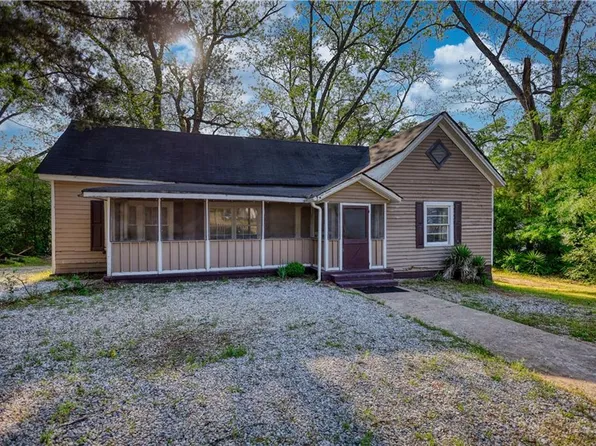 2228 Emory St SW, Covington, GA 30014